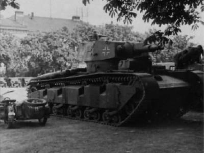 Neubaufahrzeug Multi turreted heavy tank