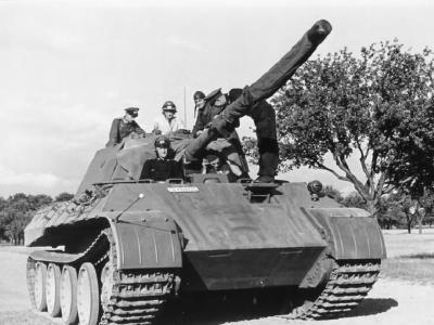 Early Panther tank 2
