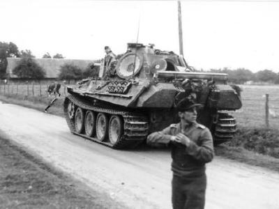 Panther ausf G of the 9th Panzer Division (Wehrmacht) France 1944 8
