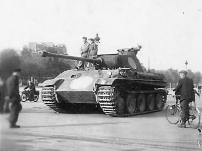 Abandoned German Panzer V Panther in Paris