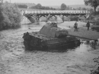 Panther Ausf G in river