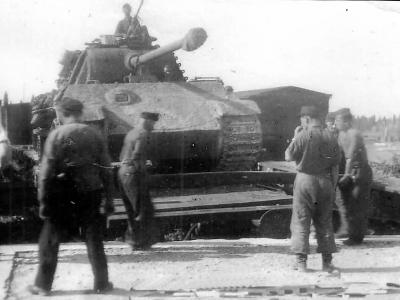 Panther Ausf G transport