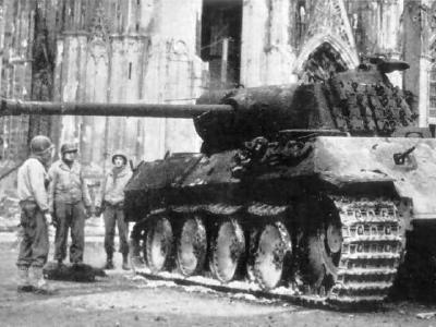 Panzer V Panther Ausf A tank from II/Panzer Regiment 33, 9th Panzer Division, Cologne Germany