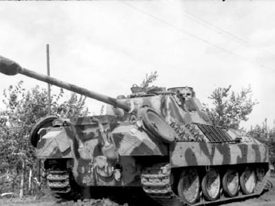 Panther tank camouflage east front