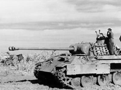 Panther tank east front