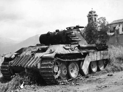 Panther tank number 114 with zimmerit Italy