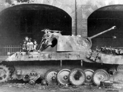 Panther Ausf A tank number 412 France 1944