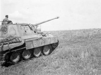 Panther Ausf D number 435 of the 51st Panzer Battalion Kursk