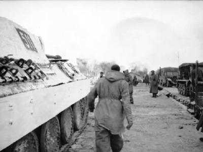 Panther Ausf A tank number 511 winter camouflage 1944 4