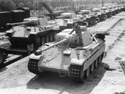 Panther tank rail transport