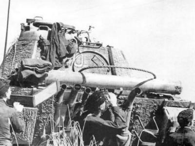 Panther tank with zimmerit