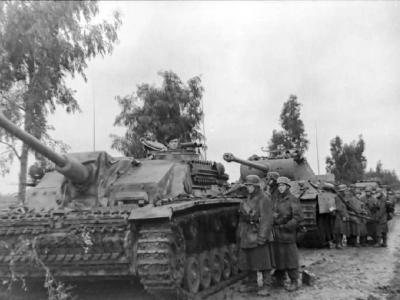 StuG Ausf G and Panther Italy Nettuno