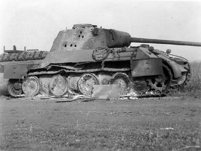 destroyed tank Panther Ausf D