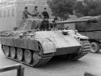 Panther Ausf A „215” of the Panzer-Regiment 4 Rome 1944 2