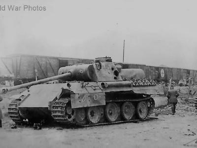 Captured Panther Ausf D „445” of Panzer Grenadier Division Großdeutschland August 1943