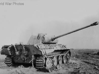 Captured Panther Ausf D R04 of the HQ Panzer Regiment 39, Kursk 1943 2