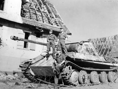 Panther Ausf G code 424 France 1945
