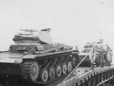 Panzer II Russia Pontoon bridge