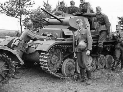 Panzer II ausf C and wehrmacht soldiers