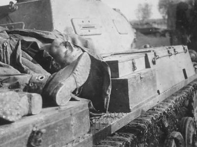 Panzer II of 9 Panzer Division