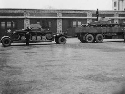Panzer II tanks transport