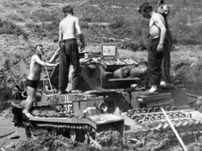 Panzer IV Ausf D in mud