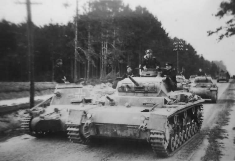 Panzer III ausf D Poland | World War Photos