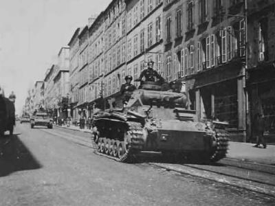A column of Panzer III, France 1940