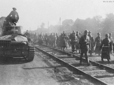 Panzer 35(t) and Polish POWs 1939