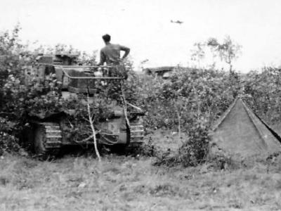 Command tank Panzer 38t tank 6