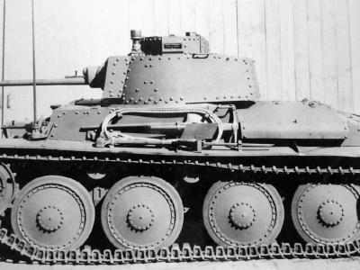 Czechoslovak-designed light tank PzKpfw 38(t) side view 2