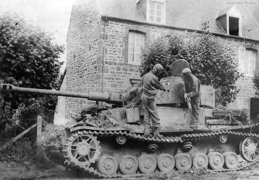 Captured Panzer IV Ausf H 831 | World War Photos