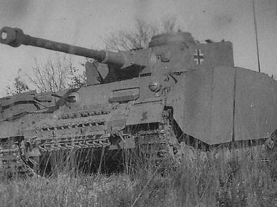 Panzer IV Ausf H front view