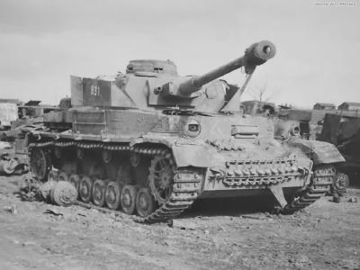 Panzer IV Ausf H 831