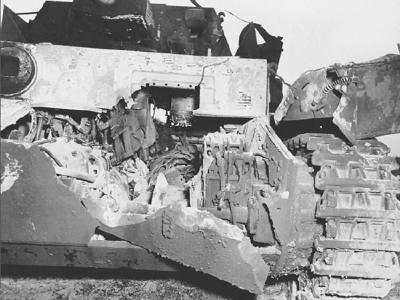 Panzer IV destroyed by ISU-152