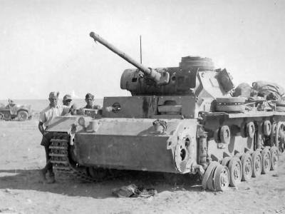 Damaged Panzer III ausf L of the DAK