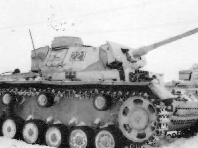 Panzer III tactical number 221 and Panzer IV winter