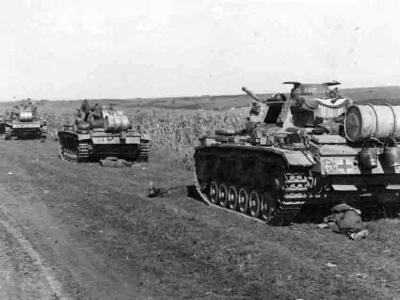 Panzer III tanks of the 5.SS-Panzer-Division „Wiking”