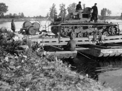 Panzer III tank with trailer