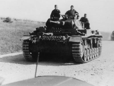 Panzer III with spare tracks