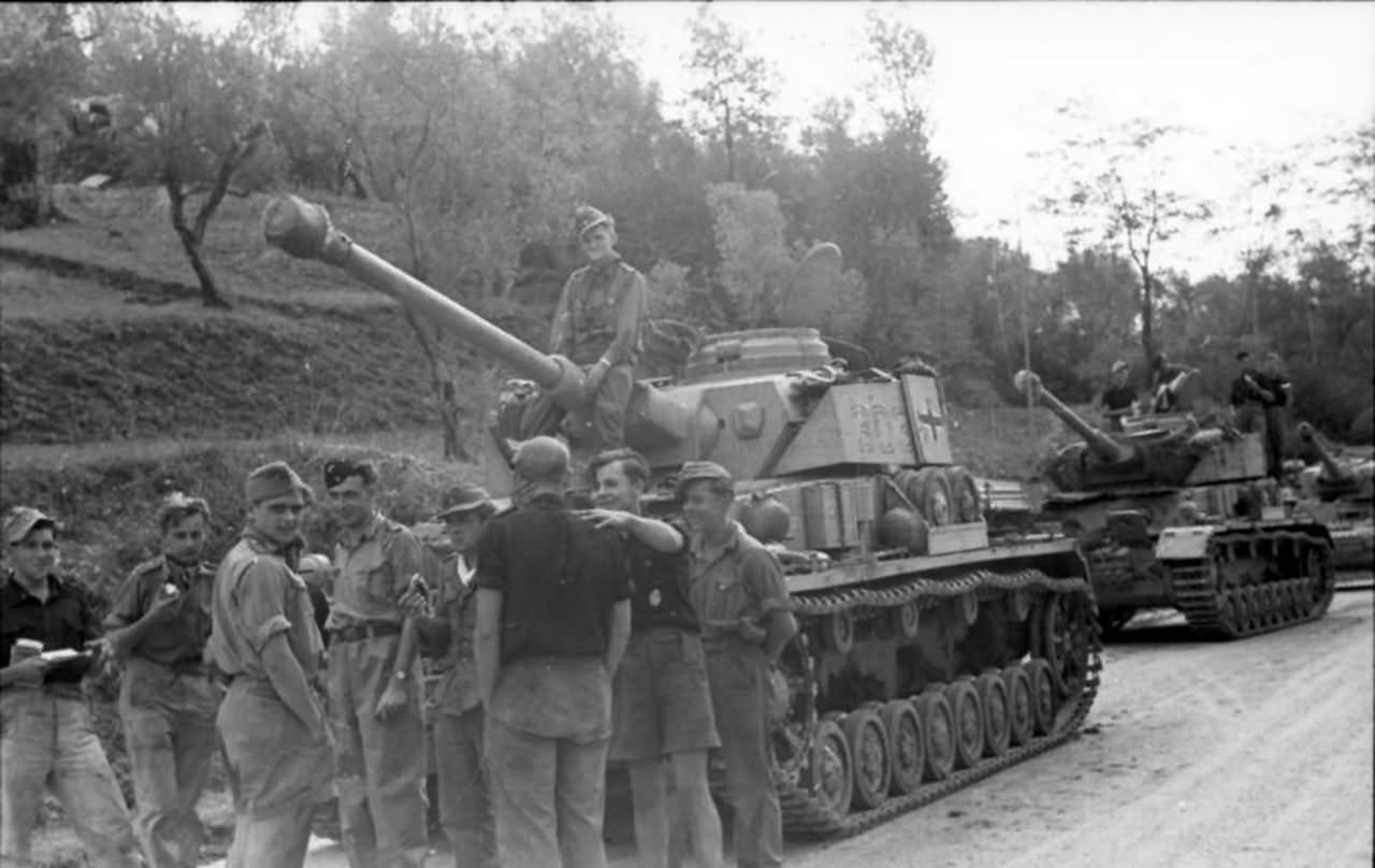 German tank Panzer Ausf H number 303 1943 | World War Photos