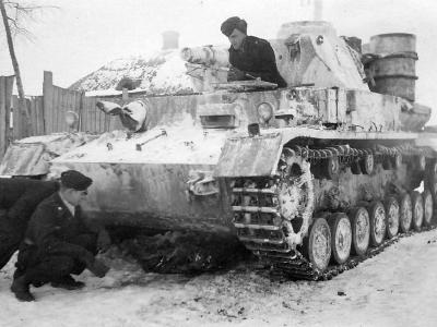 Panzer IV Ausf F1 with winter camouflage. This tank has short barreled 75 mm gun