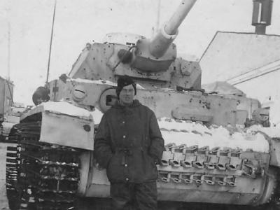 Panzer IV Ausf G with winterketten