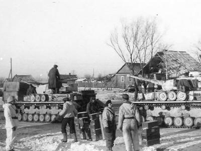 German tanks Pz.Kpfw. IV with winter camouflage