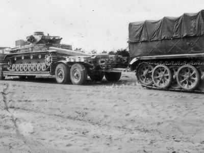 Panzer IV on trailer + Sd.Kfz. 9 Famo