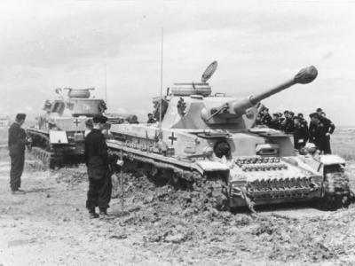 Panzer IV Ausf G tanks, Greece 1943