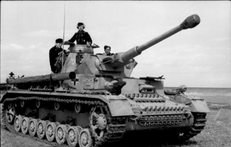 Panzer IV number 713 in Greece | World War Photos