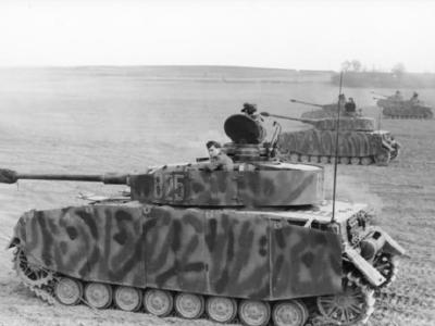 Panzer IV Ausf H number 825 France 1944