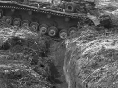 Russia Panzer IV in field