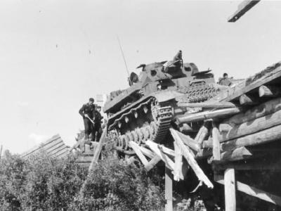 Panzer IV Ausf D tank near Lepel Eastern Front